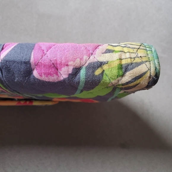 RETIRED Vera Bradley Kiss 'n Snap Wallet in Jazzy Blooms pattern - Picture 6 of 10